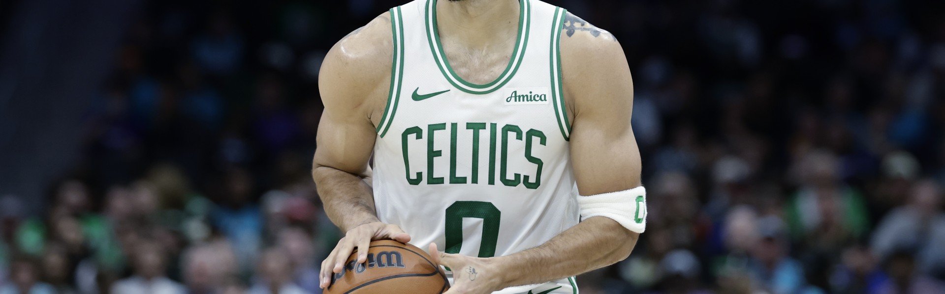 半岛体育-黄蜂主帅：很高兴看到塔图姆回归 他为此付出了大量的努力