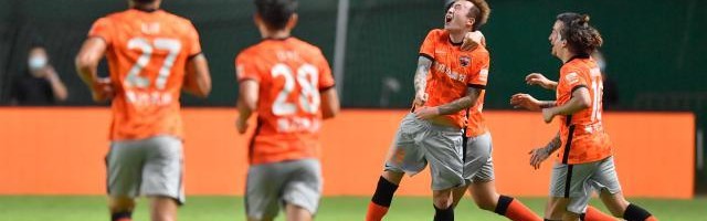 半岛体育-【足协杯】王永珀卡尔德克破门 深圳3比1淘汰沧州